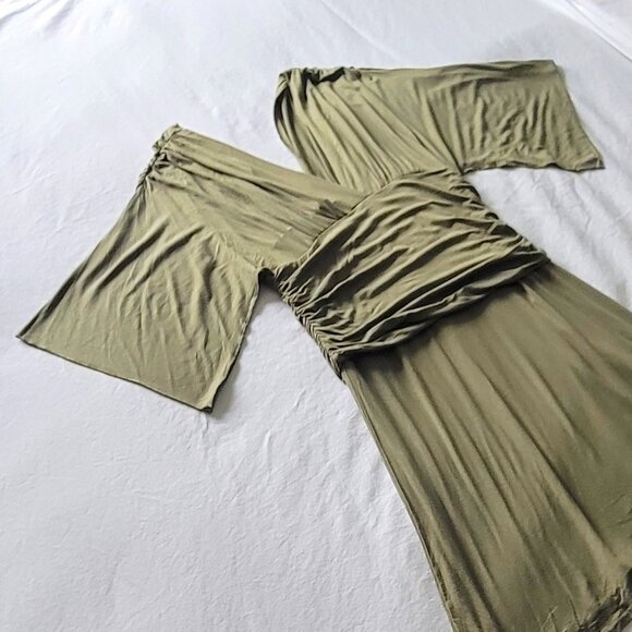 Flowy Boston Proper in Olive Green - Picture 4 of 8